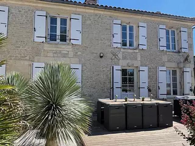 Courcelles 17400 Achat / Vente maison 8 pièces t8