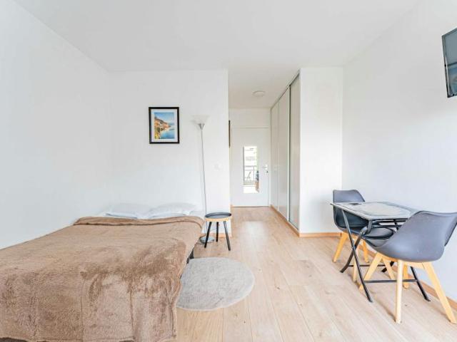 Courbevoie Courbevoie 92400 104712239