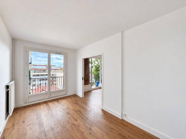 COURBEVOIE – 3 PIÈCES RÉNOVÉ DE 72,25 M² AVEC BALCON ET AS