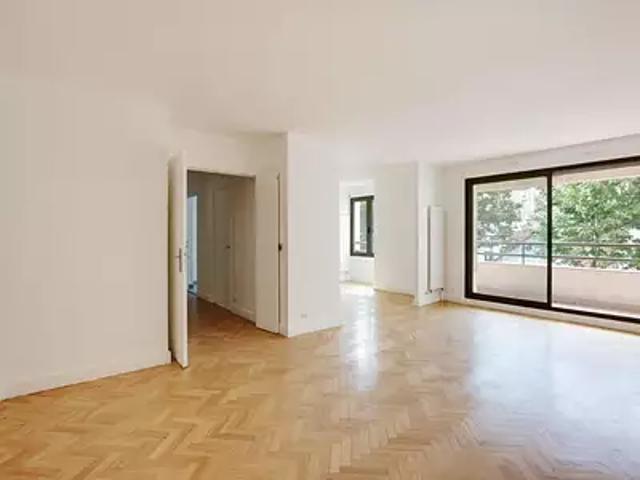 Courbevoie 92400 Achat / Vente appartement 5 pièces t5 cave balcon