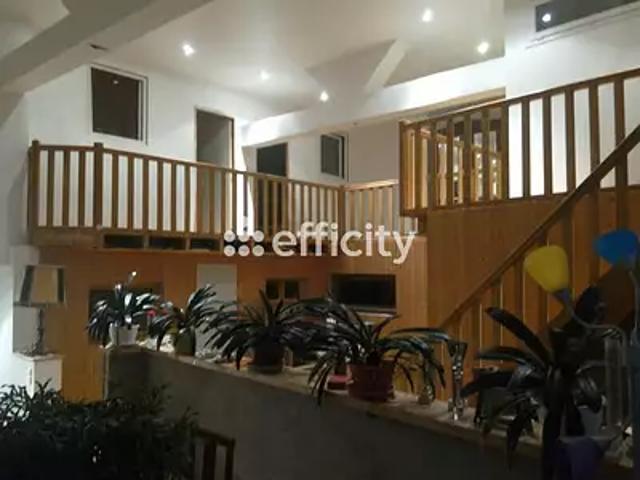 Cours 69470 Achat / Vente maison 7 pièces t7 jardin
