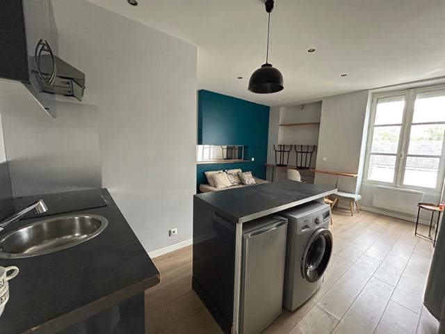 COURS DES 50 OTAGES STUDIO MEUBLE