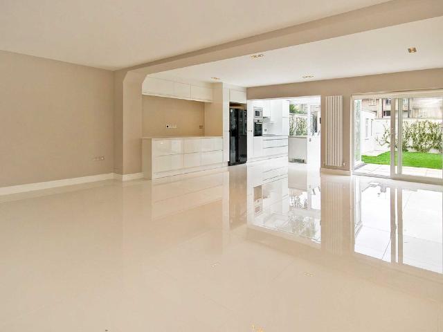 Court Close, St. Johns Wood Park, London NW8, 4 bed detached house to rent, £10,799 pcm | PrimeLocation
