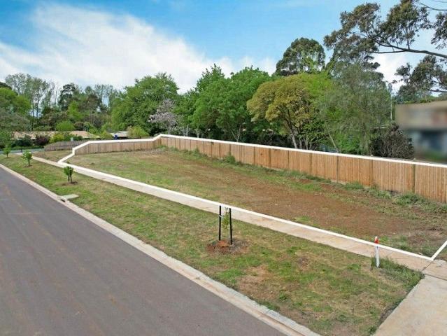 Court Location near Sporting Ovals