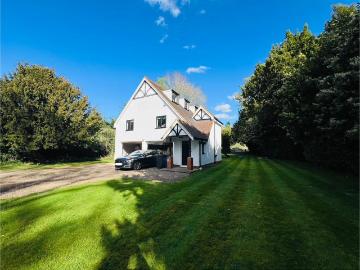 Court Road, Maidenhead 4 bed house to rent £3,500 pcm £808 pw