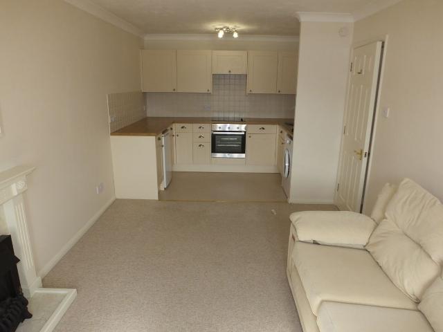Court Road, Lewes BN7, 1 bed flat to rent, £1,125 pcm | PrimeLocation