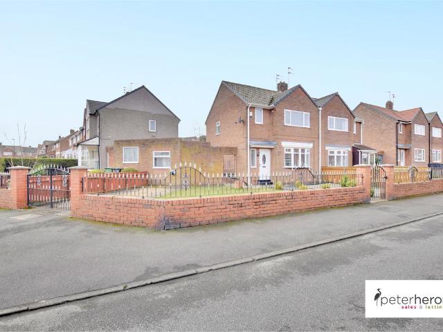 Courtney Drive, Silksworth, Sunderland, Tyne & Wear, SR3 1JS