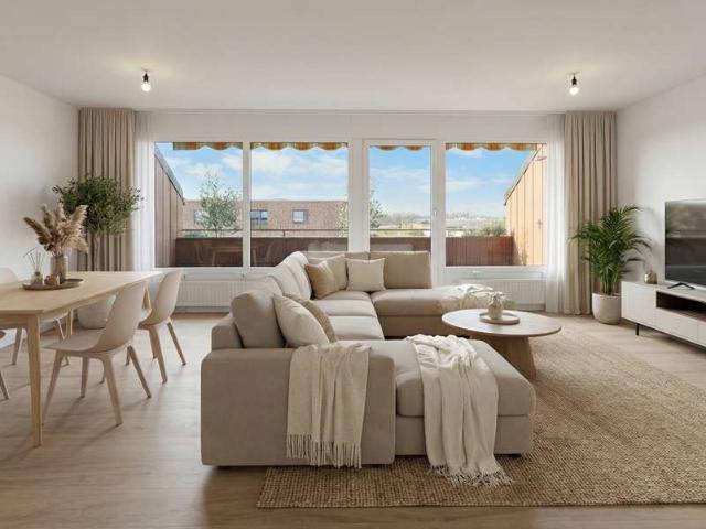 Courtagefrei !Erstbezug nach Sanierung! 3 Zimmer Wohnung mit Garage in Wedel