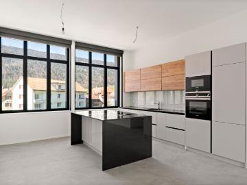 Courtelary, letzte Wohnung von 3.5 Zimmern, Balkon, Aufzug
