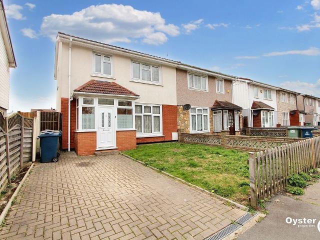 Courtenay Avenue, Harrow HA3, 3 bed semi detached house to rent, £2,250 pcm | PrimeLocation