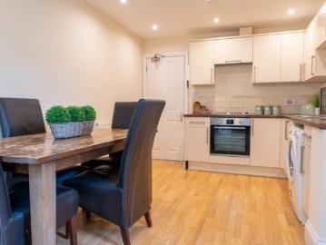Courtenay Street, Cheltenham, Gloucestershire GL50, 5 bed shared accommodation to rent, £572 pppm | PrimeLocation
