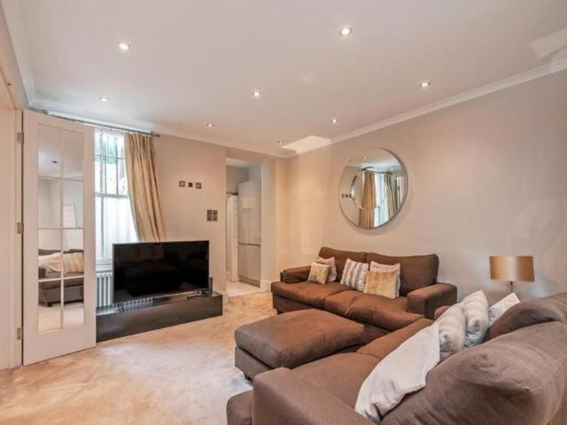 Courtfield Gardens, SW5