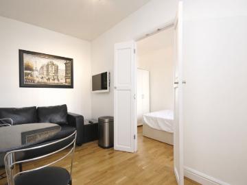 Courtfield House, Baldwins Gardens, London EC1N, 1 bed flat to rent, £2,150 pcm | PrimeLocation