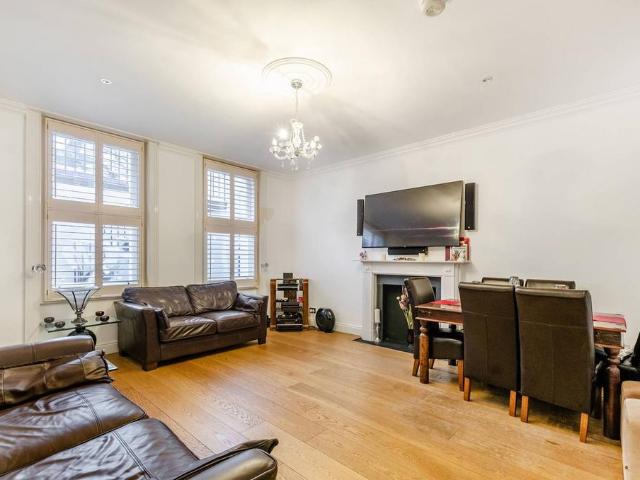 Courtfield Studios, 23 Courtfield Gardens, London, SW5 0PH, United Kingdom | 3 bed apartment for rent #140228572 | Rentberry