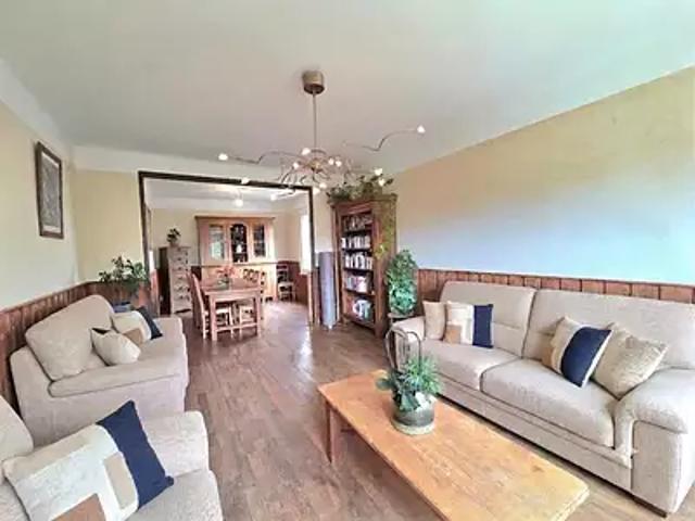 Courtisols 51460 Achat / Vente maison 7 pièces t7 au dernier étage parking