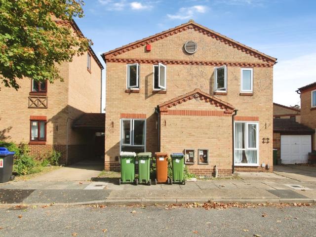 Courtland Grove, London SE28, 2 bed semi detached house to rent, £1,850 pcm | PrimeLocation