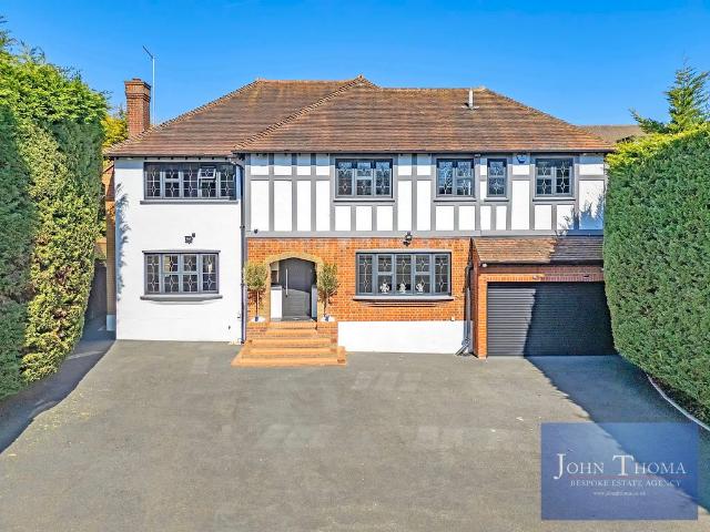 Courtland Drive, Chigwell IG7, 4 bed detached house to rent, £7,000 pcm | PrimeLocation