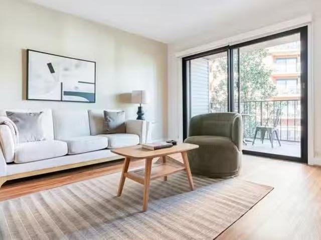 Courtland Park, 2500 Clarendon Blvd, Clarendon 1 Bedroom 1.