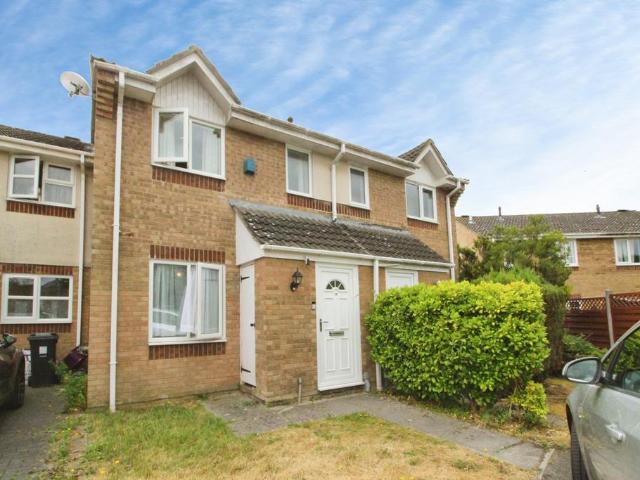Courtlands, Bristol BS32 2 bed semi detached house to rent £1,300 pcm £300 pw