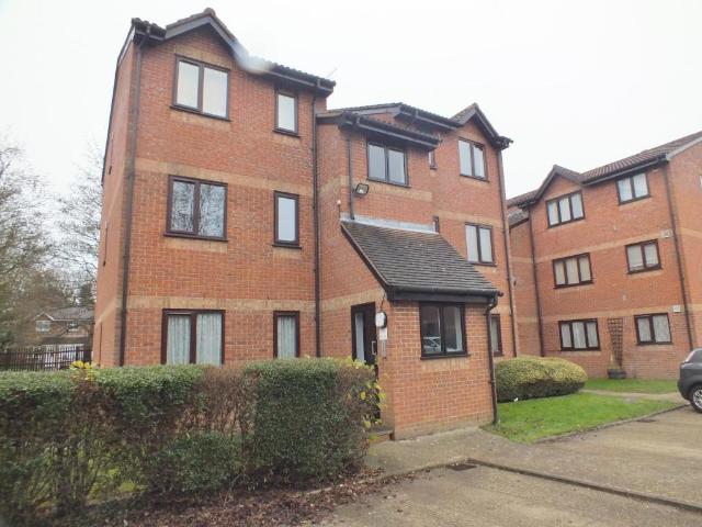 Courtlands Close, Watford, WD24 1 bed flat to rent £1,200 pcm £277 pw