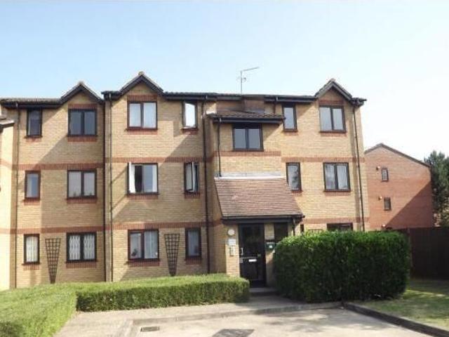 Courtlands Close, Watford WD24, 1 bed property to rent, £1,350 pcm | PrimeLocation