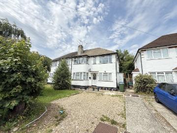 Courtlands Drive, Watford WD17, 2 bed maisonette to rent, £1,500 pcm | PrimeLocation