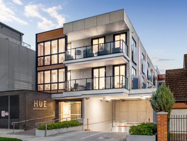 Courtyard Comfort, Lifestyle Convenience