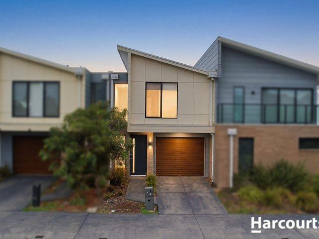 Courtyard Comfort Meets Modern Convenience!