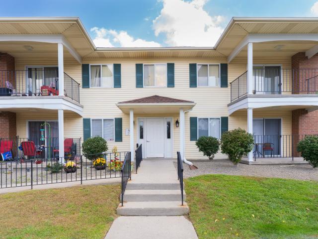 Courtyard Apartments