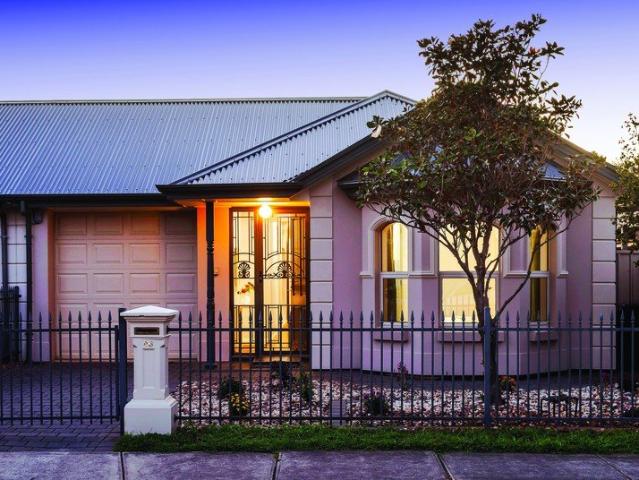 Courtyard Ease With Personality And Polish In The Inner West You Want