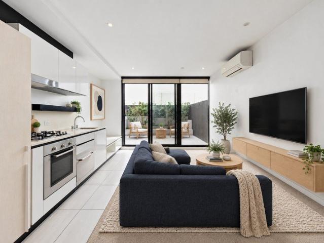 Courtyard Living in a Prime St Kilda Setting