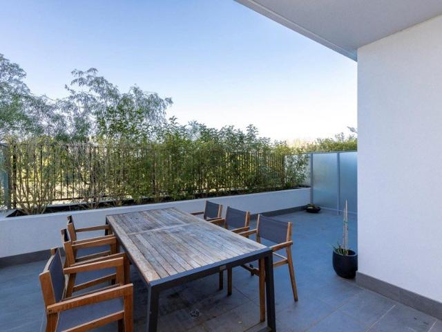 Courtyard living with the morning sun greeting you every morning! This is the life!
