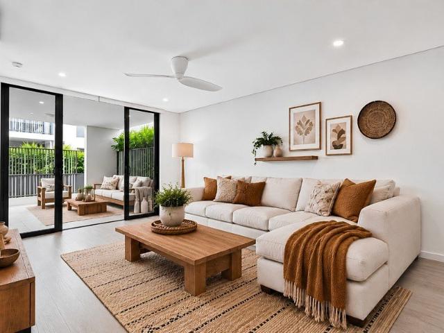 Courtyard & Parkside Living @ Gemstone