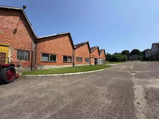 Cousances les Forges 55170 Achat / Vente maison 12 pièces t12 jardin terrasse