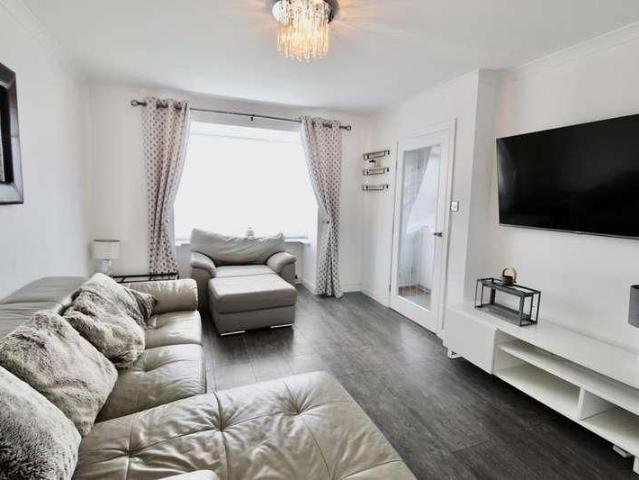 Cove Gardens, Cove, AB12