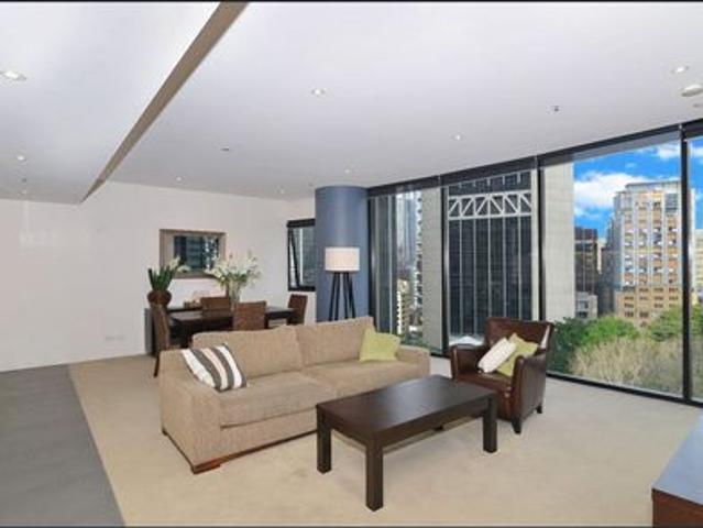 Cove Spacious Furnished City Pad with Parking!