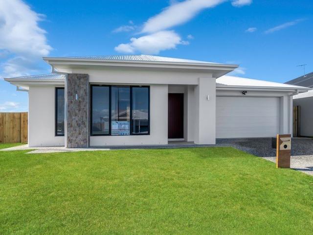 Covella Family Gem | 4 Bedrooms + Multiple Living Areas