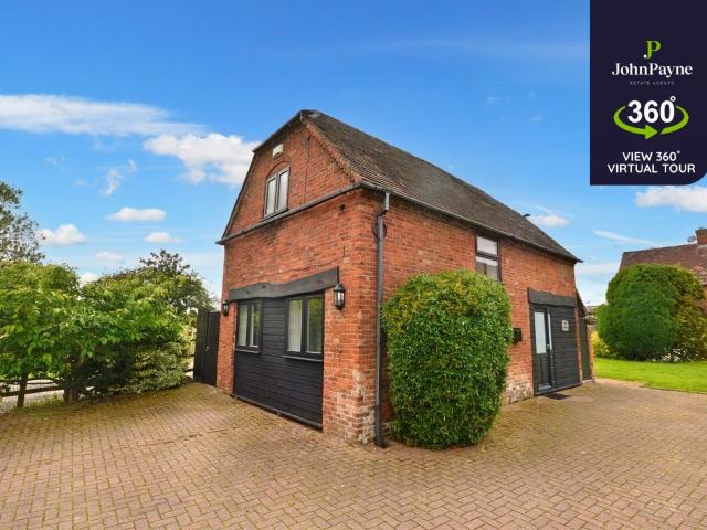 Coventry, West Midlands, 2 bedroom, Detached House