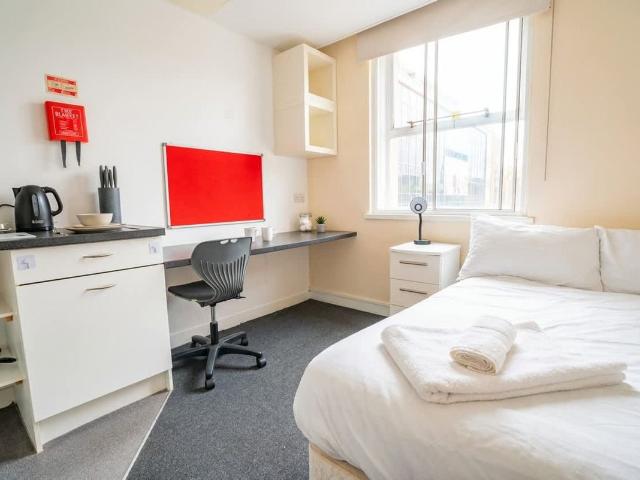 Coventry CV1, Studio to rent, £998 pcm | PrimeLocation