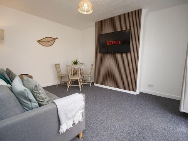 Coventry CV5, 3 bed flat to rent, £2,286 pcm | PrimeLocation