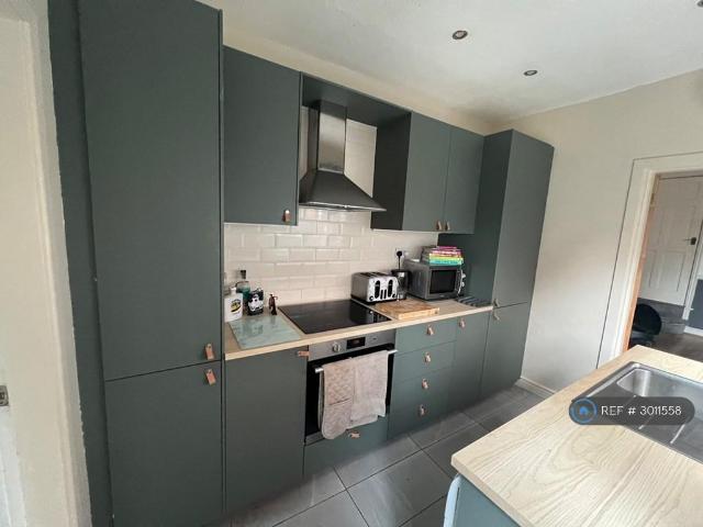 Coventry Road, Bedworth, CV12 2 bed terraced house to rent £995 pcm £230 pw