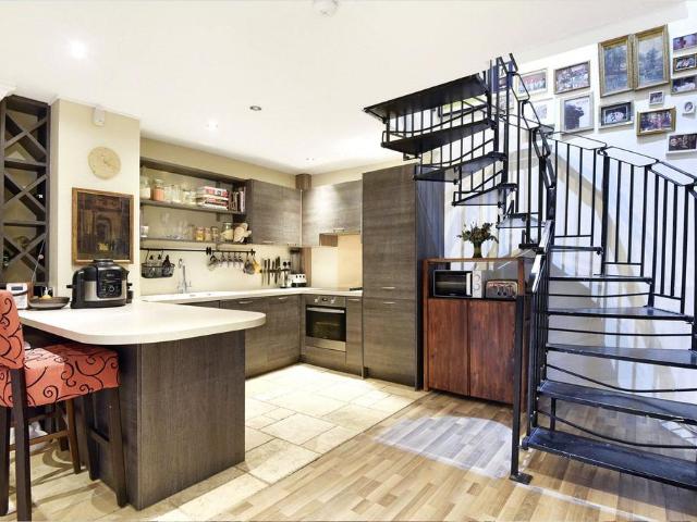 Coventry Road, Bethnal Green, London, E1 2 bed apartment to rent £3,700 pcm £854 pw