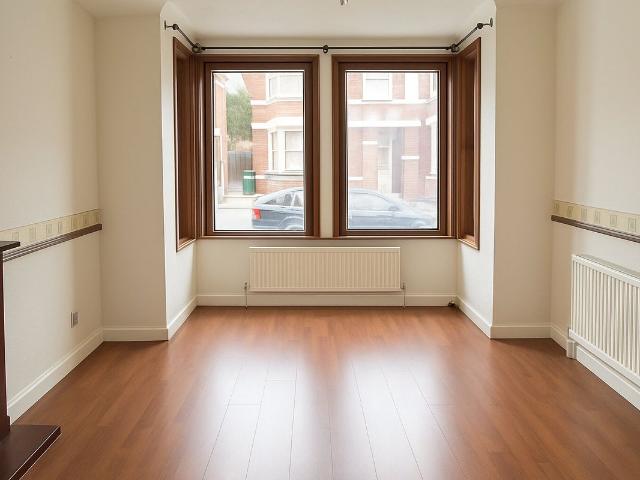 Coventry Road, Polygon, Southampton SO15, 1 bed flat to rent, £950 pcm | PrimeLocation
