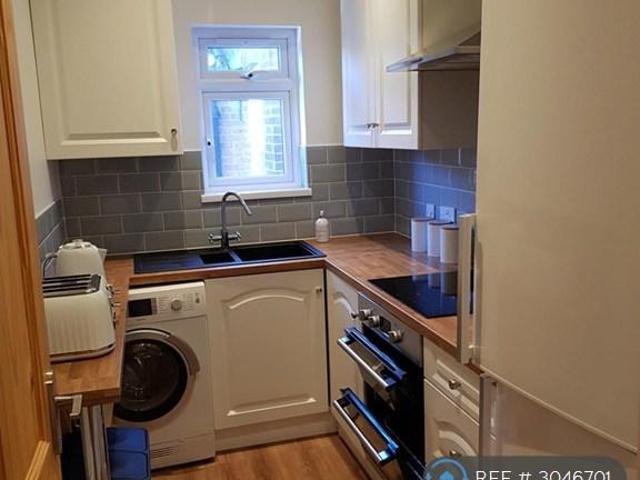 Coventry Road, Southampton, SO15 2 bed maisonette to rent £1,200 pcm £277 pw