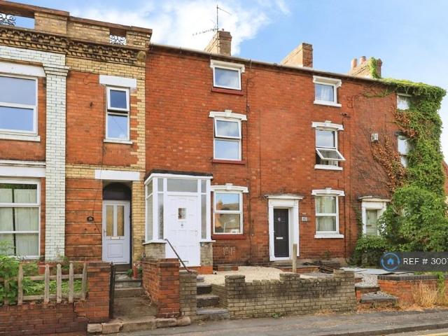 Coventry St, Kidderminster, DY10 3 bed terraced house to rent £1,050 pcm £242 pw
