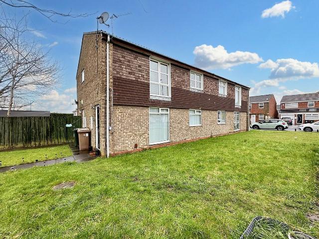 Coverdale, Wallsend NE28, 2 bed flat to rent, £750 pcm | PrimeLocation
