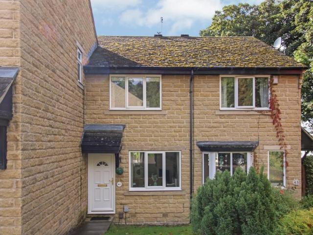 Coverley Rise, Yeadon, Leeds 2 bed terraced house to rent £975 pcm £225 pw