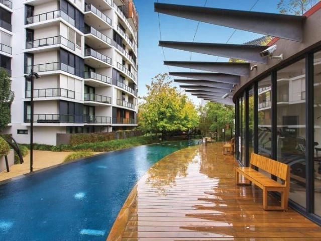Coveted Chevron Complex with St Kilda Road views & Furniture
