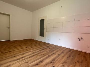 Covivio modernisiert für Sie! Charmante 2 Zi. Whg. + Wohnküche + Mansarde am Schlosspark!
