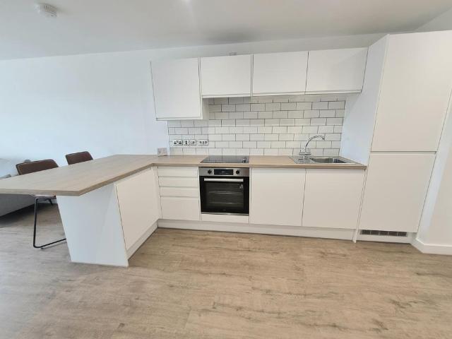 Cow Green, HALIFAX 1 bed apartment to rent £950 pcm £219 pw